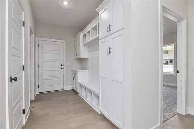 $739,950 | 6115 Lewis Drive, Shawnee, KS 66226