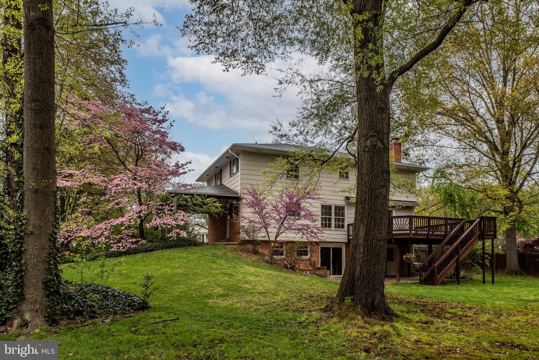 8622 Gateshead Road Alexandria, VA 22309 - Photo 4 of 55 Gallery Image 4
