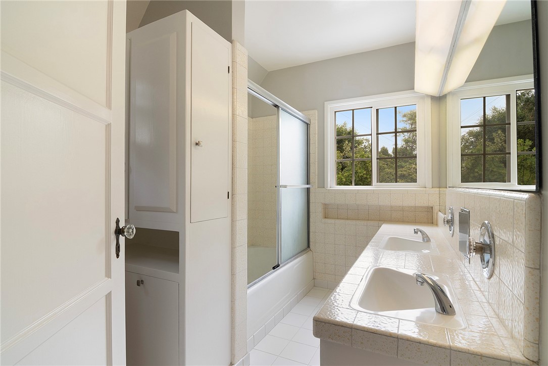 934 Highline Road Los Angeles, CA 90065 - Photo 26 of 43