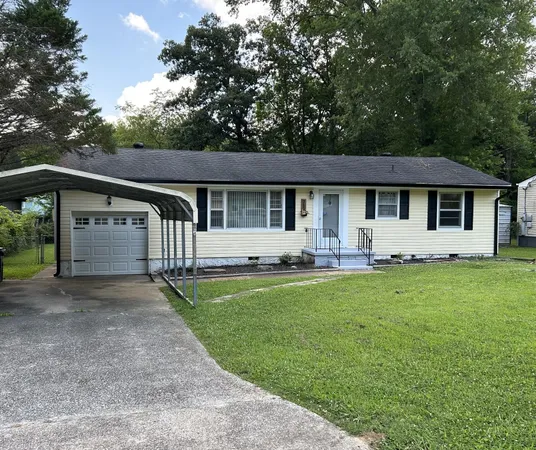 $1,500 | 714 South Lovell Avenue, Chattanooga, TN 37412