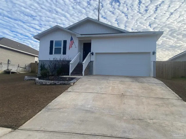 $1,900 | 6089 Secretariat Way, Pensacola, FL 32526