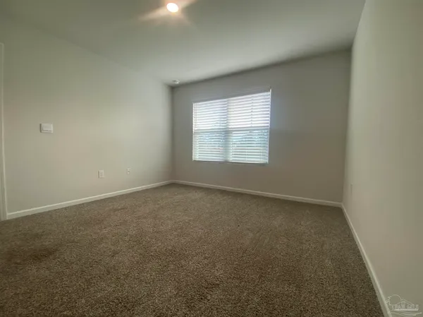$1,900 | 6089 Secretariat Way, Pensacola, FL 32526