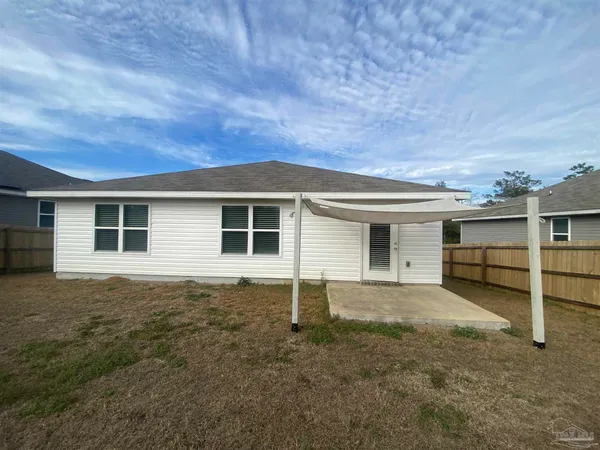 $1,900 | 6089 Secretariat Way, Pensacola, FL 32526