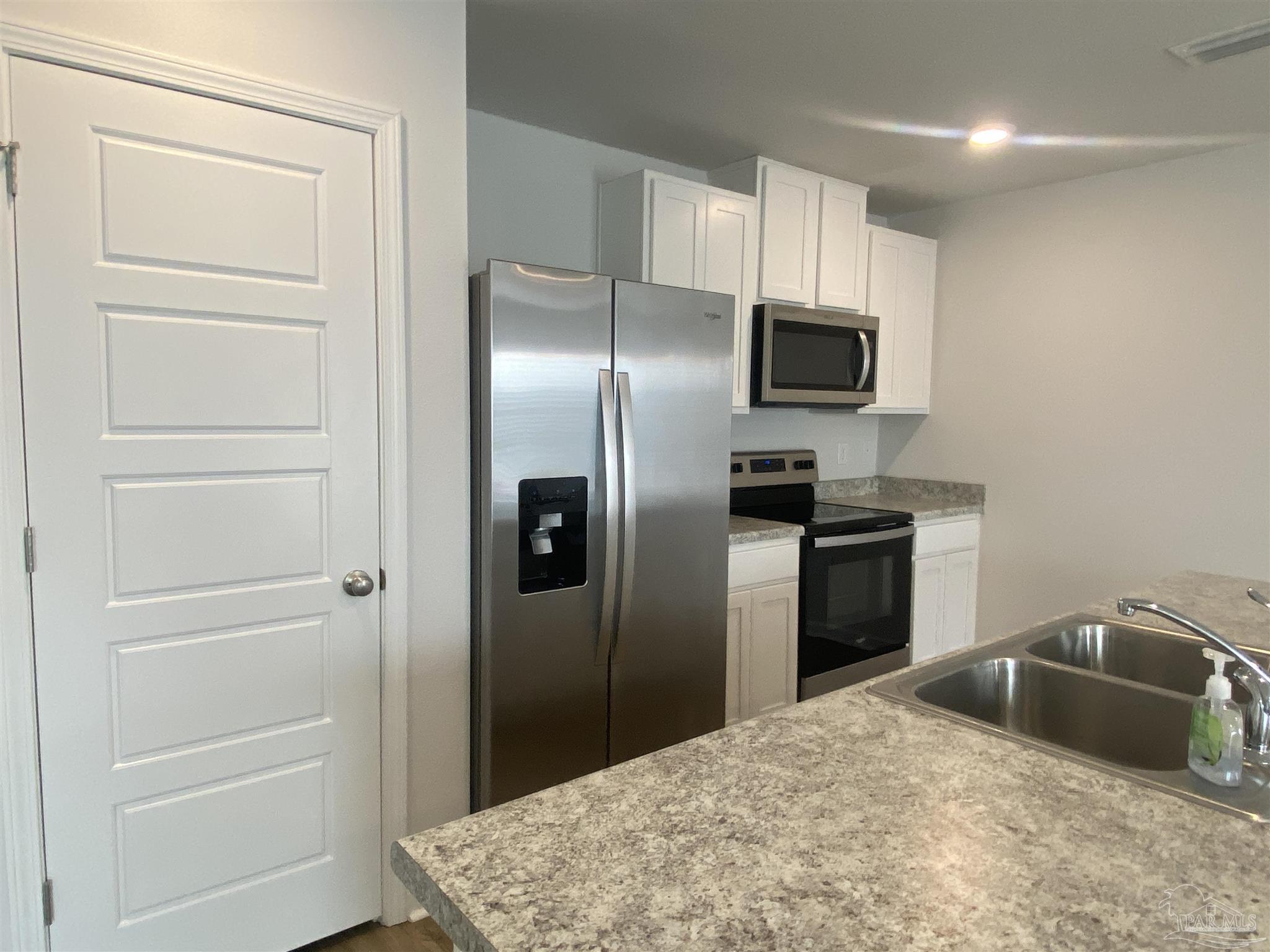 6089 Secretariat Way Pensacola, FL 32526 - Photo 5 of 32