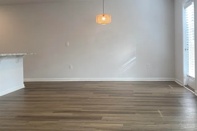 $1,900 | 6089 Secretariat Way, Pensacola, FL 32526