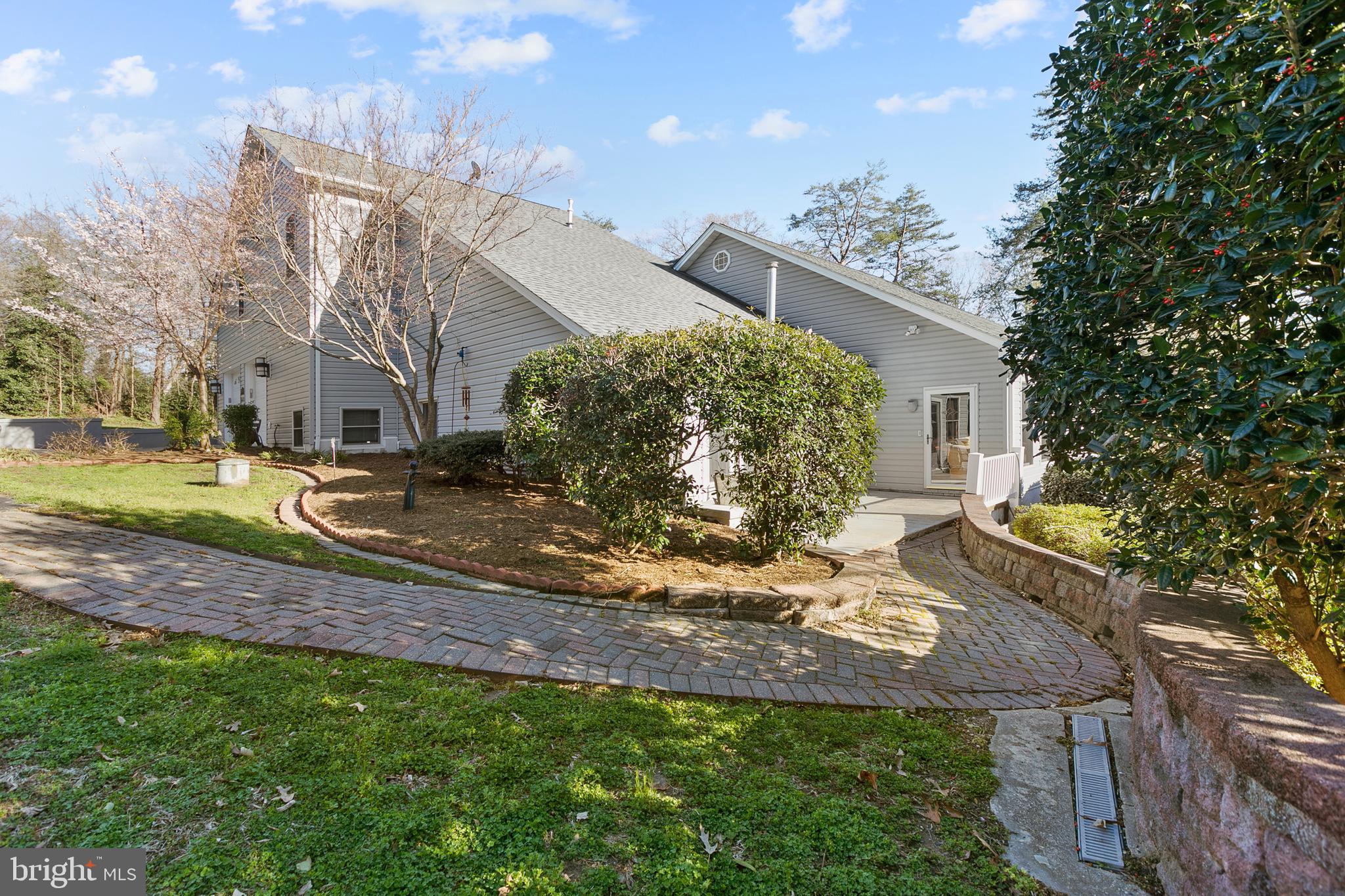 44739 Three Coves Road Hollywood, MD 20636 - Photo 8 of 65 Gallery Image 8