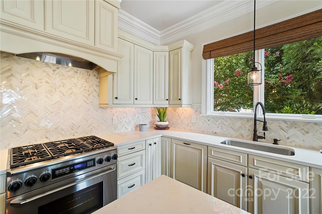 22531 Torrence Chapel Road Cornelius, NC 28031 - Photo 16 of 46 Gallery Image 16