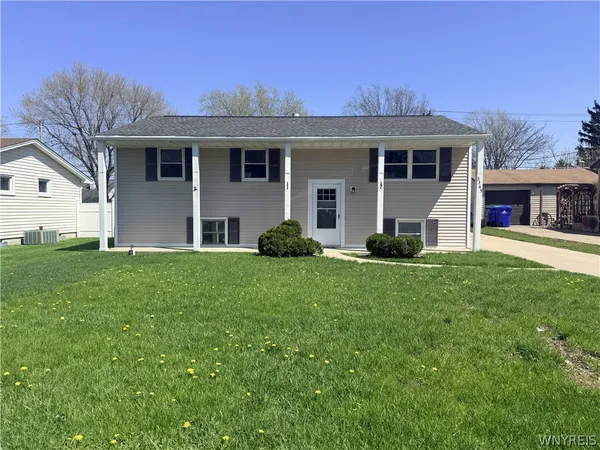 $2,450 | 3365 McKinley Parkway, Hamburg, NY 14219