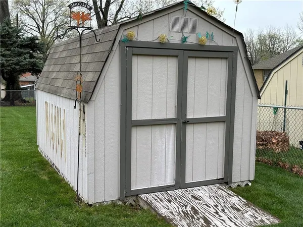 $239,900 | 3619 South Ralston Avenue, Independence, MO 64052
