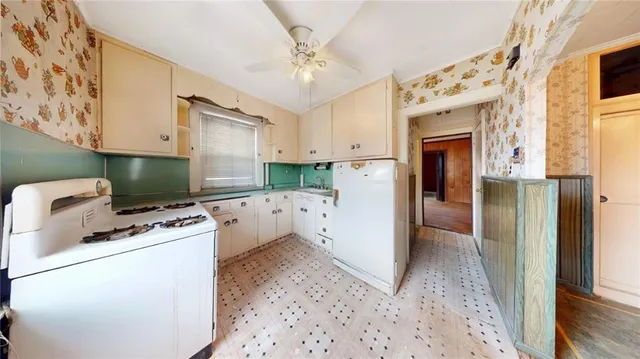 $978,000 | 1491 East 32nd Street | Marine Park