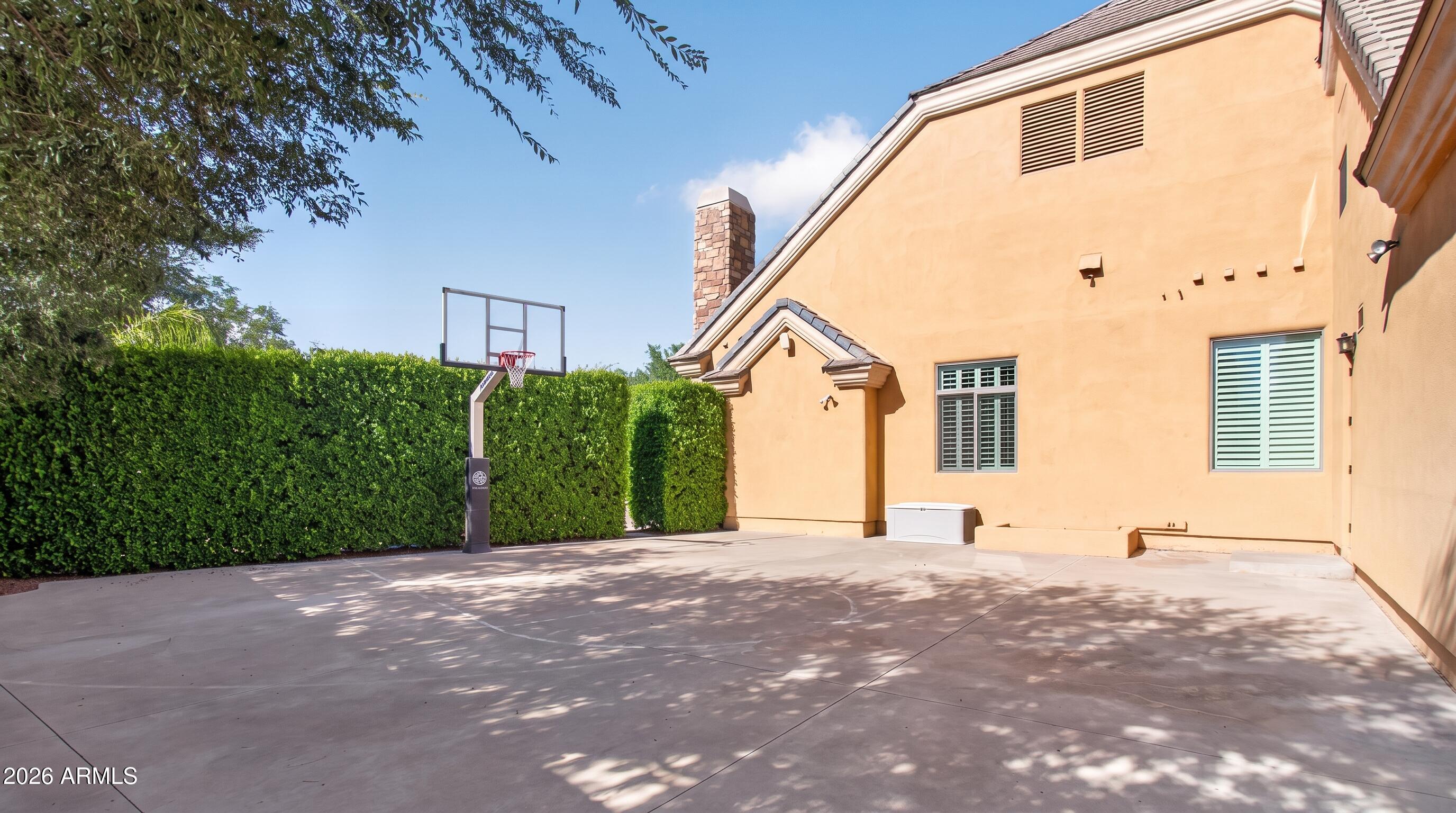 2918 East Waterman Way Gilbert, AZ 85297 - Photo 88 of 113 Sports Court