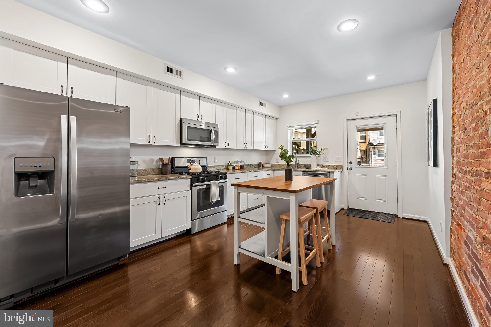 1319 Clarkson Street Baltimore, MD 21230 - Photo 11 of 42