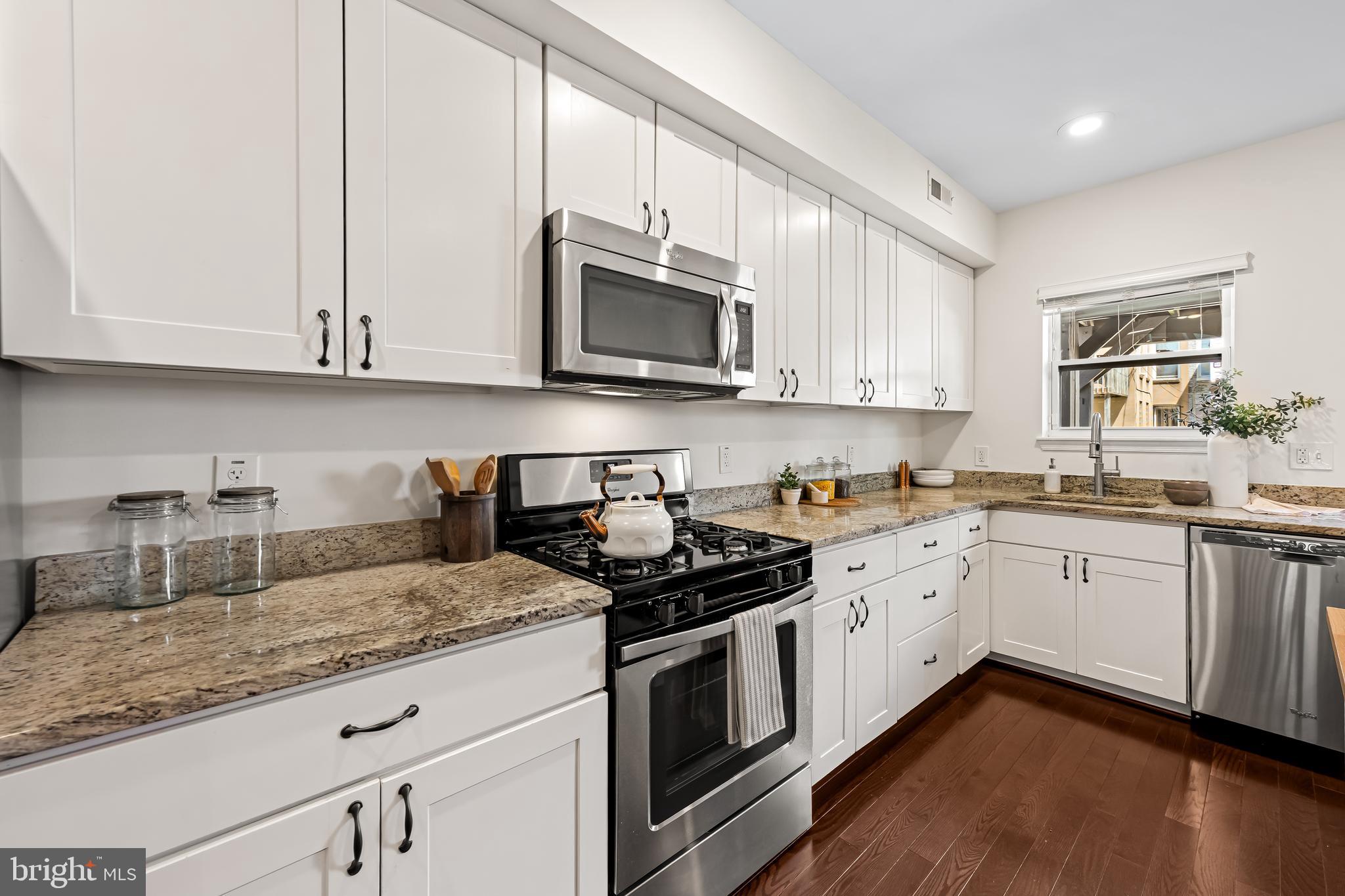 1319 Clarkson Street Baltimore, MD 21230 - Photo 12 of 42