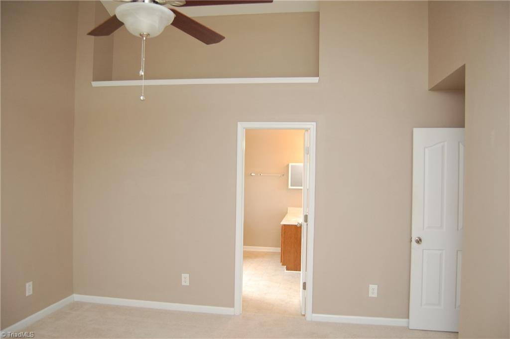 890 Hedgepath Terrace High Point, NC 27265 - Photo 14 of 27 Gallery Image 14
