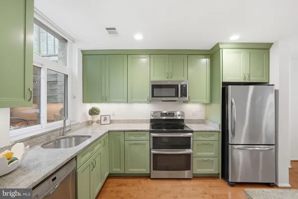 $550,000 | 11124 Boathouse Court, Unit 89, Reston, VA 20191