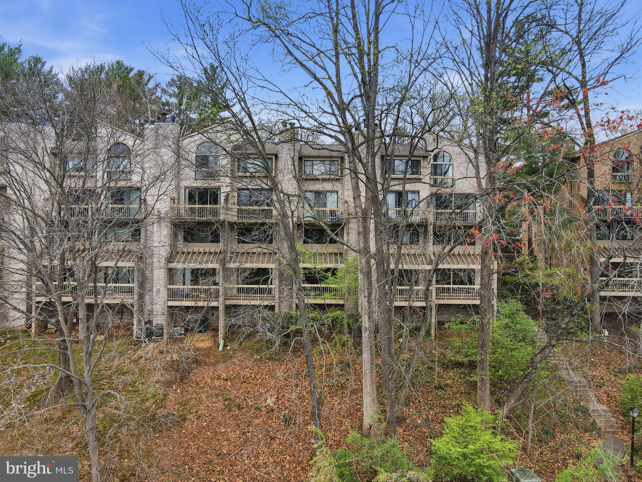 11124 Boathouse Court, Unit 89 Reston, VA 20191 - Photo 32 of 35