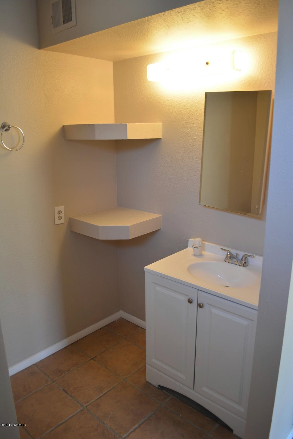 5504 West Calavar Road Glendale, AZ 85306 - Photo 19 of 25 DSC_0117