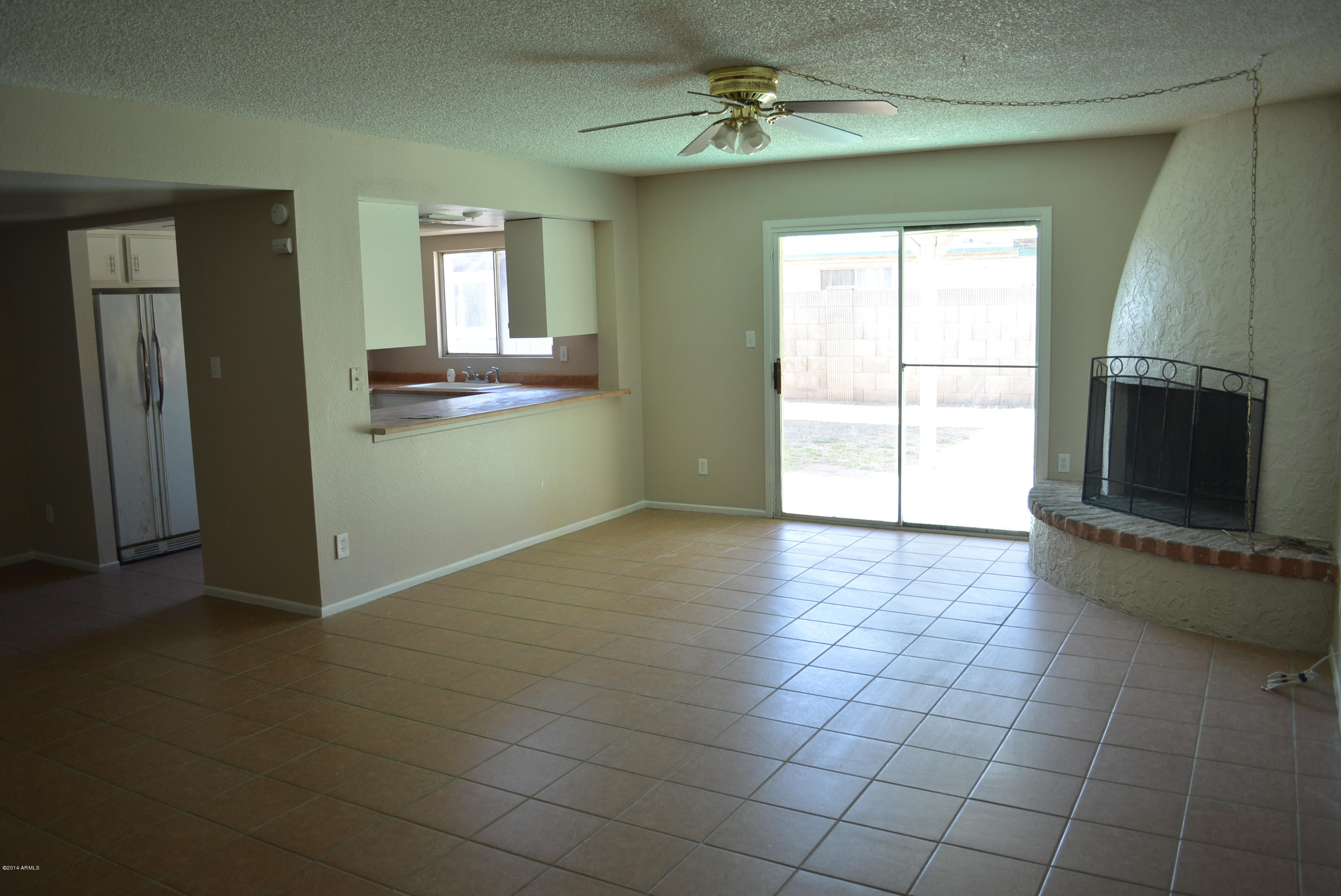 5504 West Calavar Road Glendale, AZ 85306 - Photo 8 of 25 DSC_0098