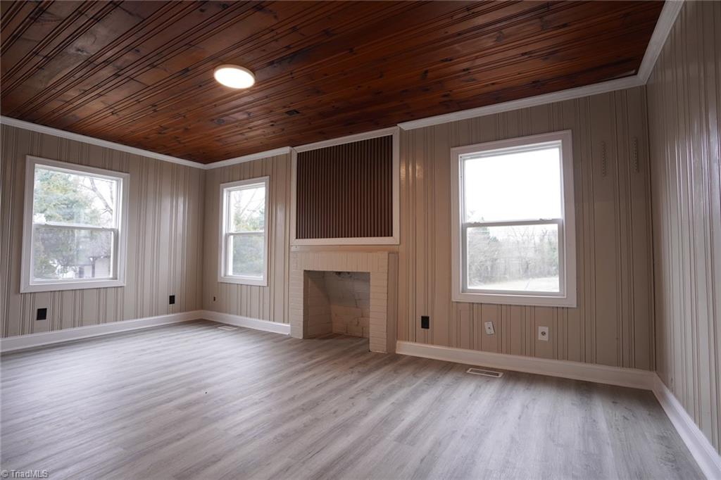 206 Northview Street High Point, NC 27260 - Photo 3 of 19