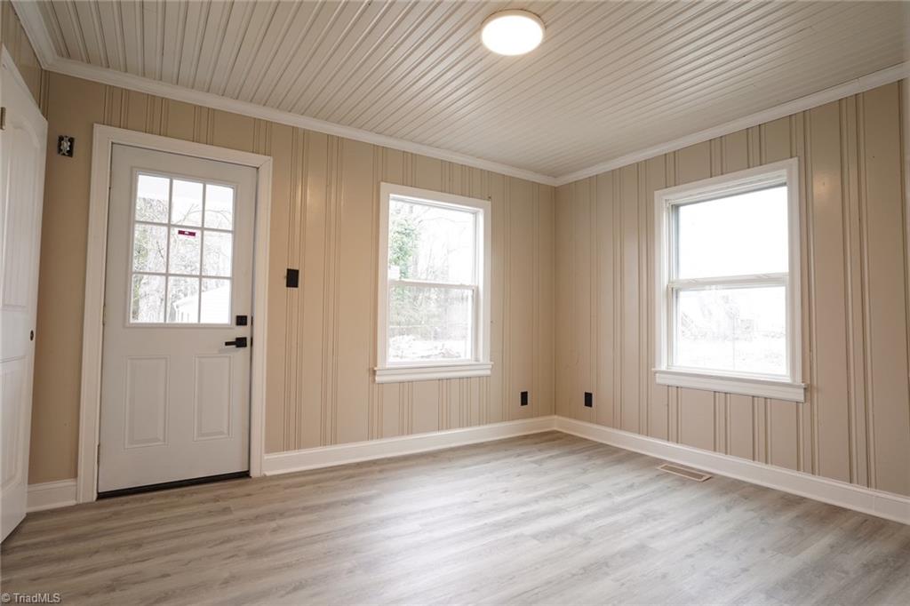 206 Northview Street High Point, NC 27260 - Photo 9 of 19