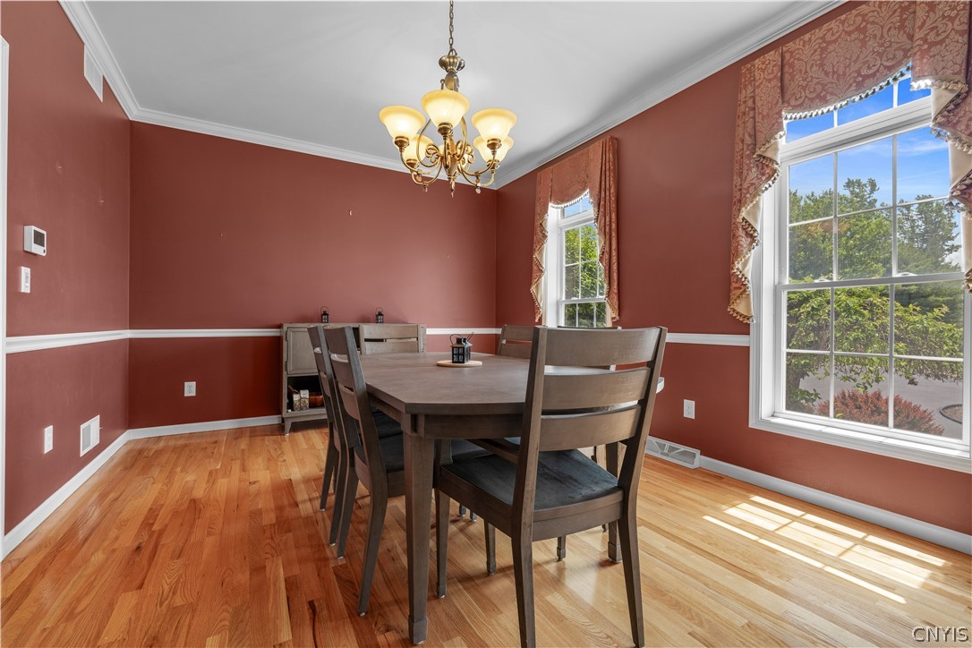 635 Higby Road New Hartford, NY 13501 - Photo 8 of 49