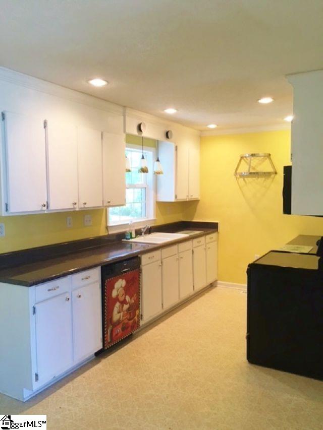 414 Lanewood Drive Greenville, SC 29607 - Photo 8 of 26