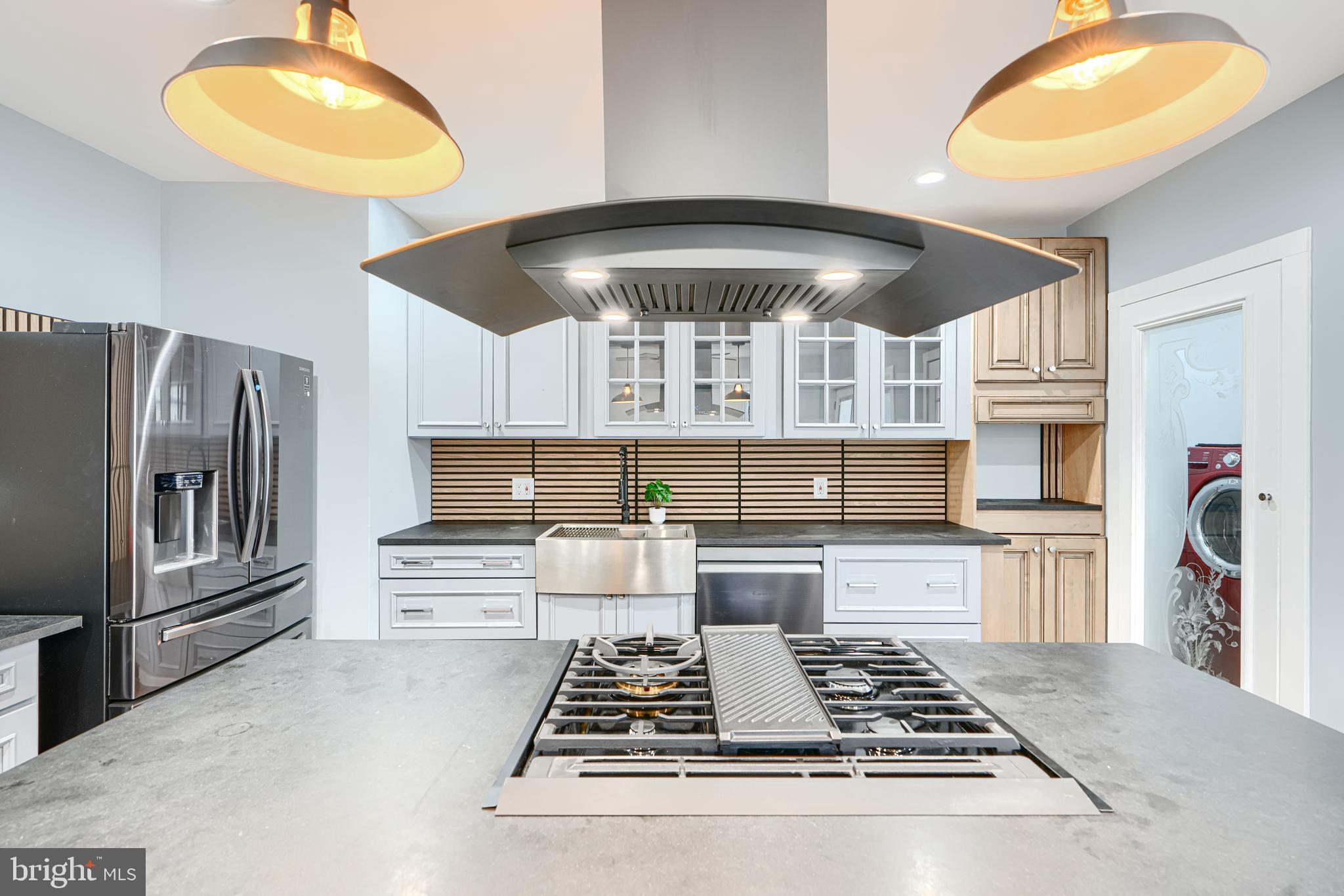 5201 Beaufort Avenue Baltimore, MD 21215 - Photo 12 of 55