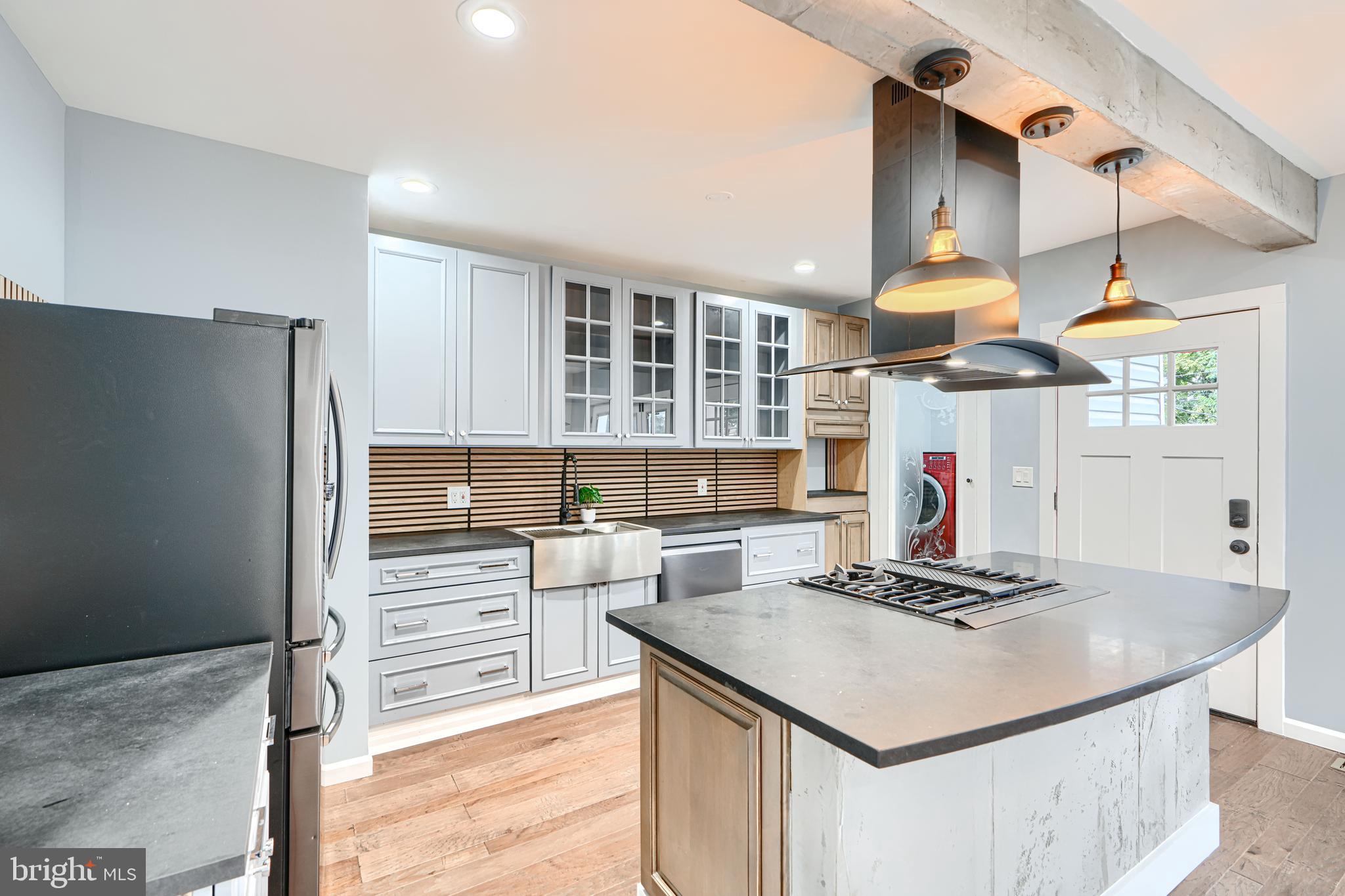 5201 Beaufort Avenue Baltimore, MD 21215 - Photo 10 of 55