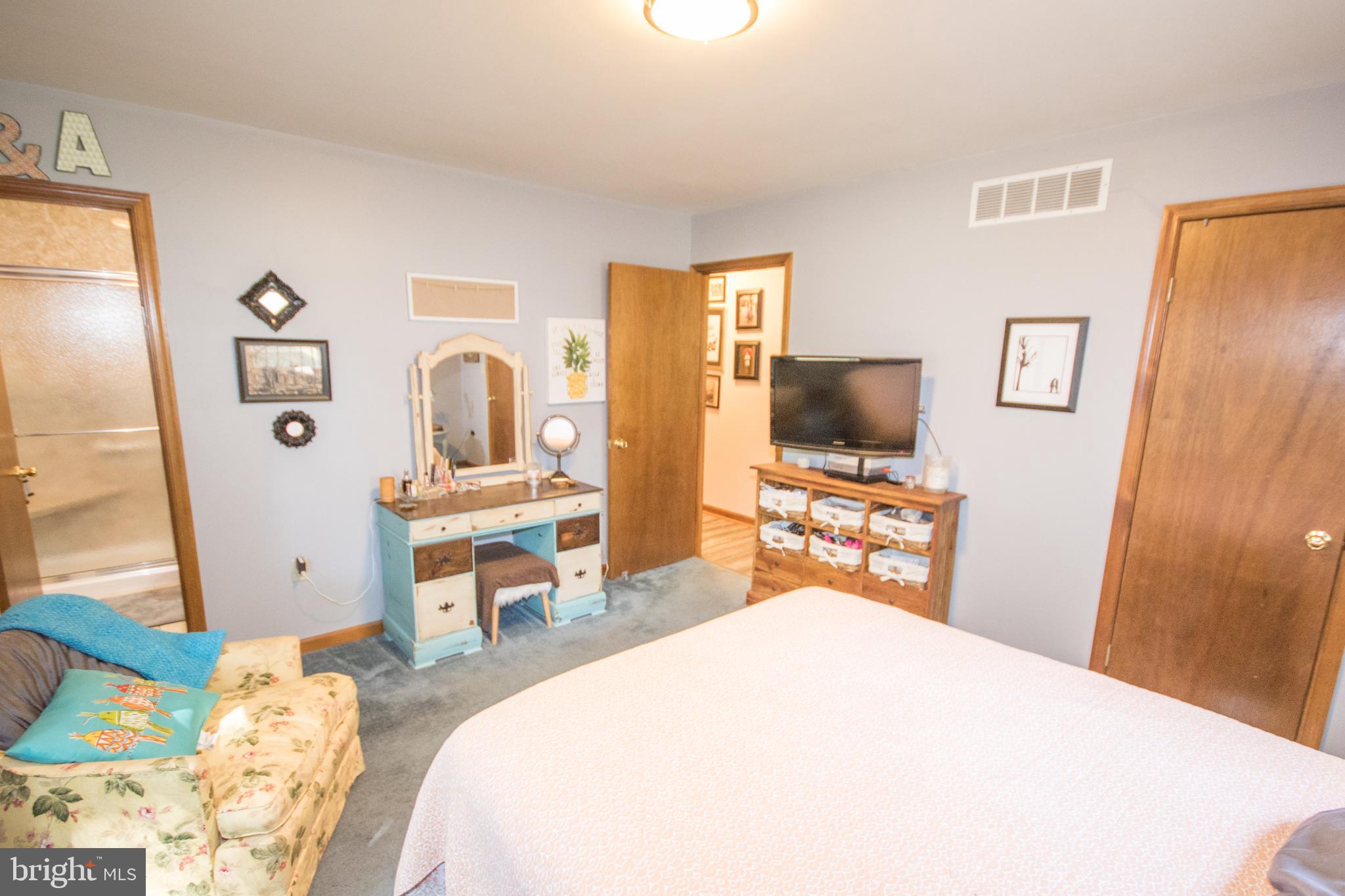 29325 West Line Road Delmar, MD 21875 - Photo 30 of 49 Master bedroom