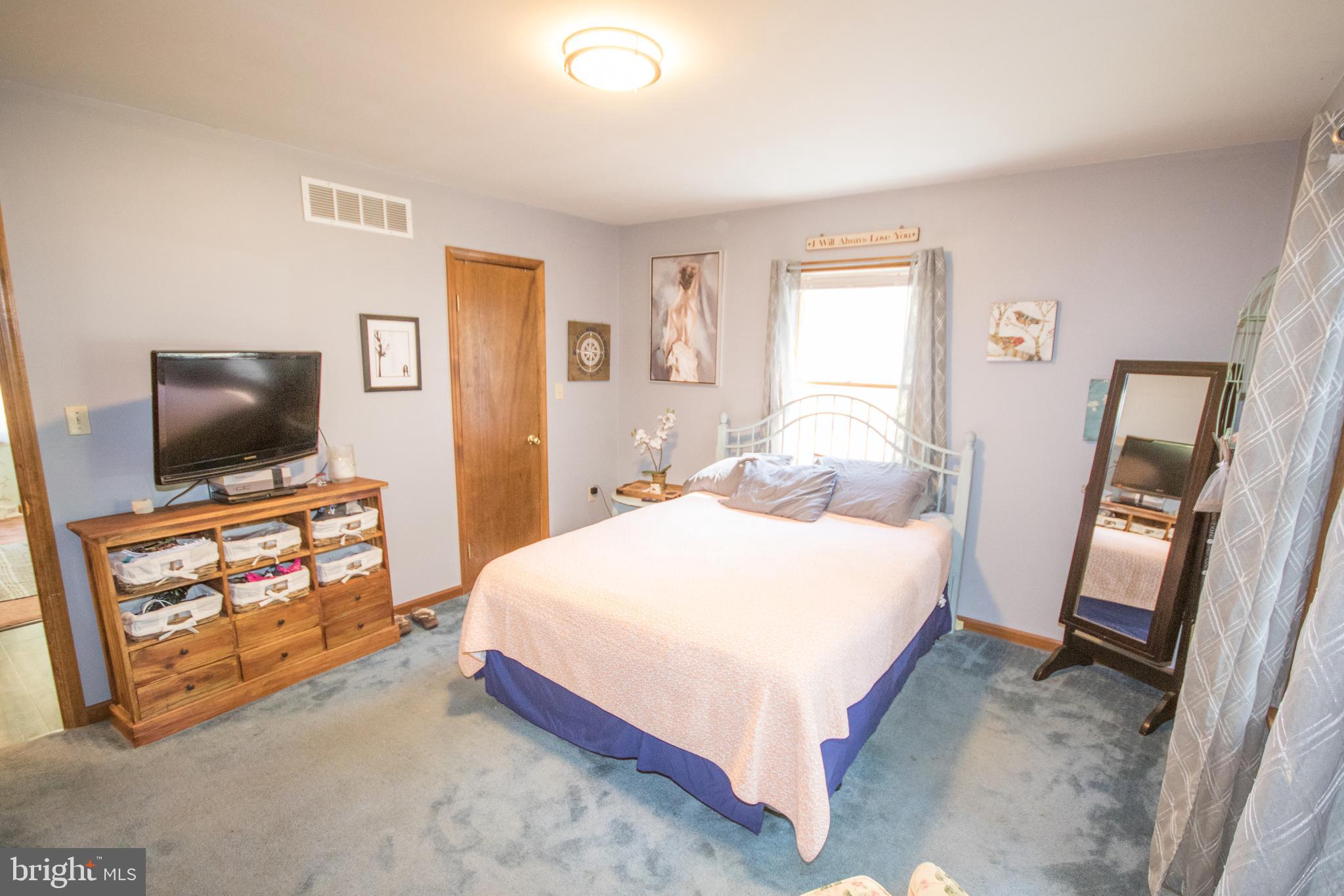 29325 West Line Road Delmar, MD 21875 - Photo 31 of 49 Master bedroom