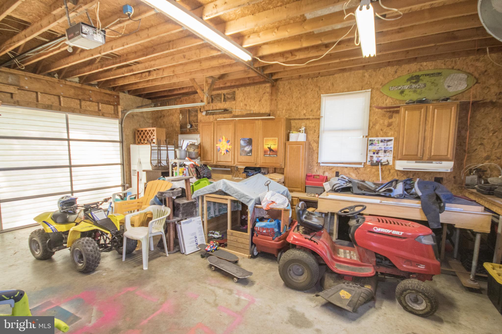 29325 West Line Road Delmar, MD 21875 - Photo 34 of 49 Garage