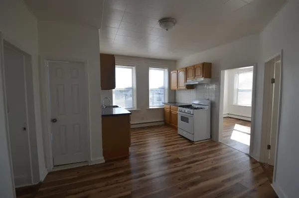 $1,750 | 169-171 Avenue F, Unit 3C, Bayonne, NJ 07002