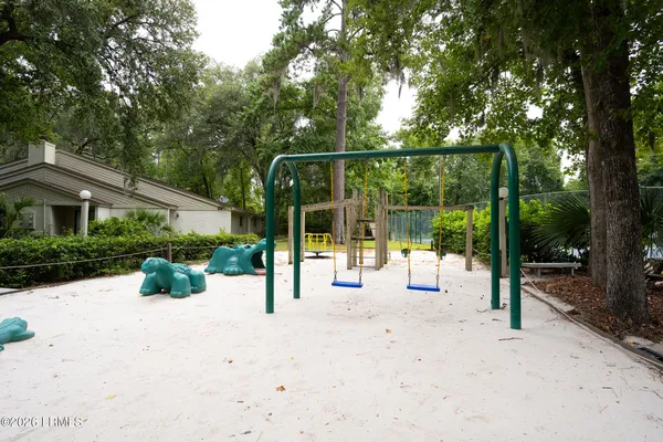 $230,000 | 96 Mathews Drive, Unit 151, Hilton Head Island, SC 29926
