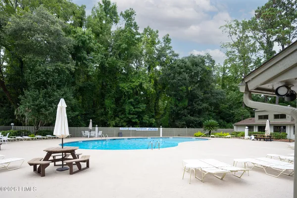 $230,000 | 96 Mathews Drive, Unit 151, Hilton Head Island, SC 29926