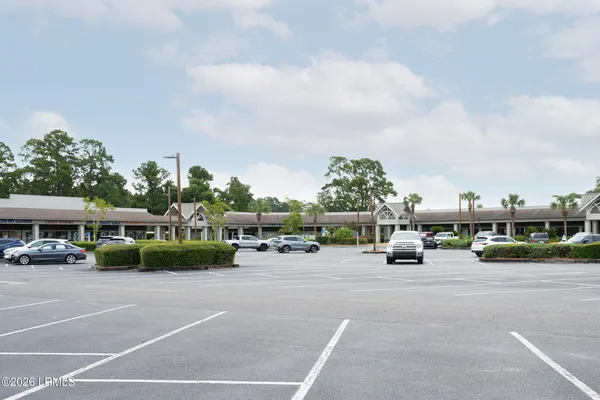 $230,000 | 96 Mathews Drive, Unit 151, Hilton Head Island, SC 29926