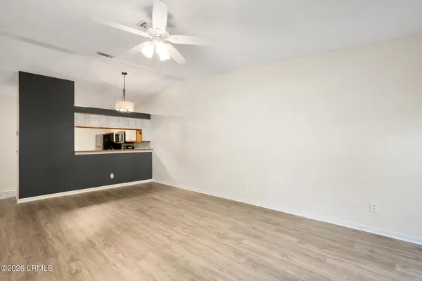 $230,000 | 96 Mathews Drive, Unit 151, Hilton Head Island, SC 29926