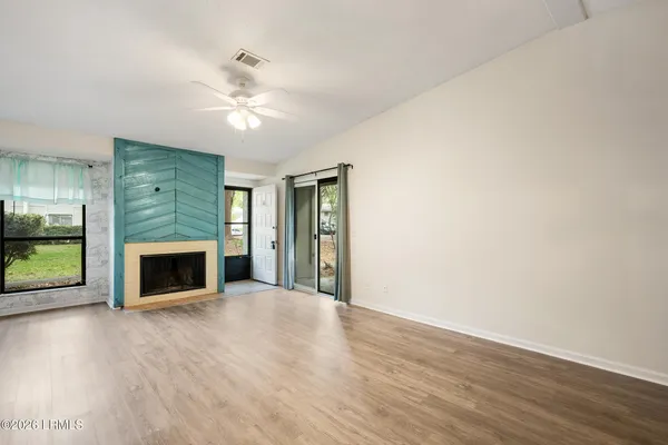 $230,000 | 96 Mathews Drive, Unit 151, Hilton Head Island, SC 29926