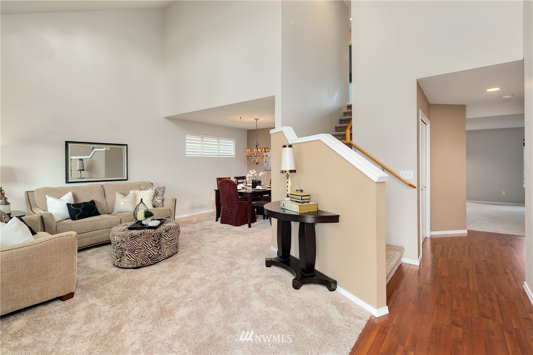 2522 Stafford Way Bothell, WA 98012 - Photo 3 of 23 a living room with furniture