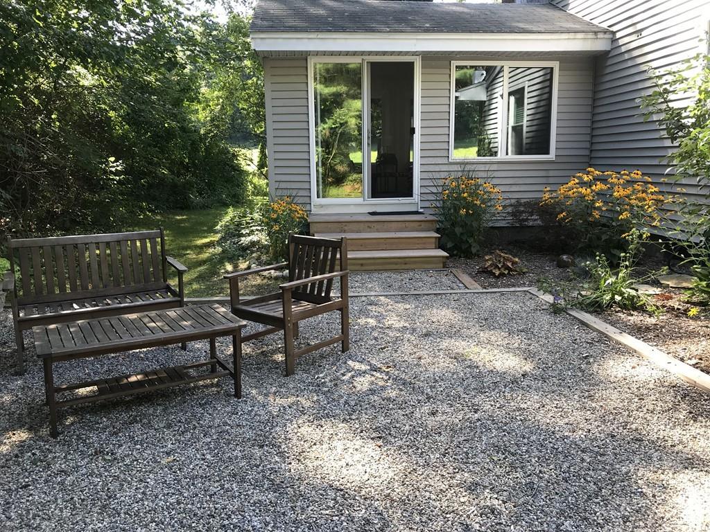 120 West Farms Road Northampton, MA 01062 - Photo 4 of 30