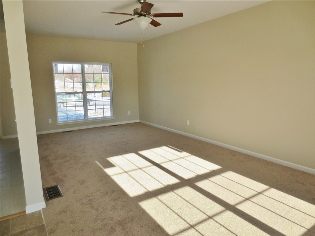 81 Beaver Road Chili, NY 14546 - Photo 8 of 20 13'x24' Great Room adjacent to the Kitchen for ope