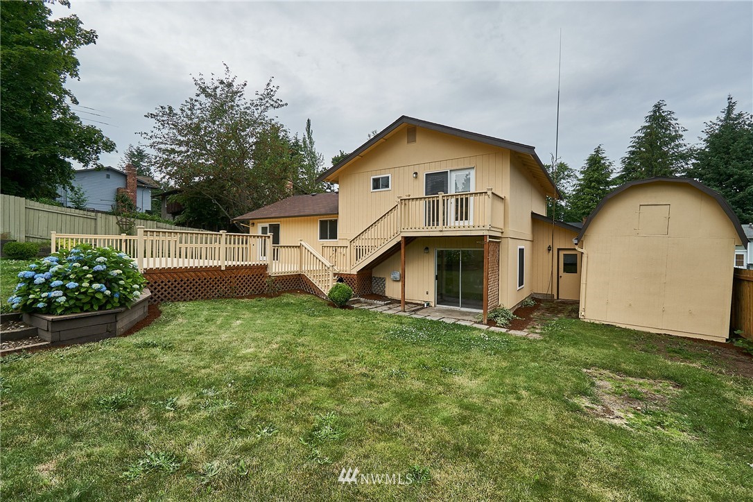 13043 Southeast 159th Place Renton, WA 98058 - Photo 2 of 20 Gallery Image 2
