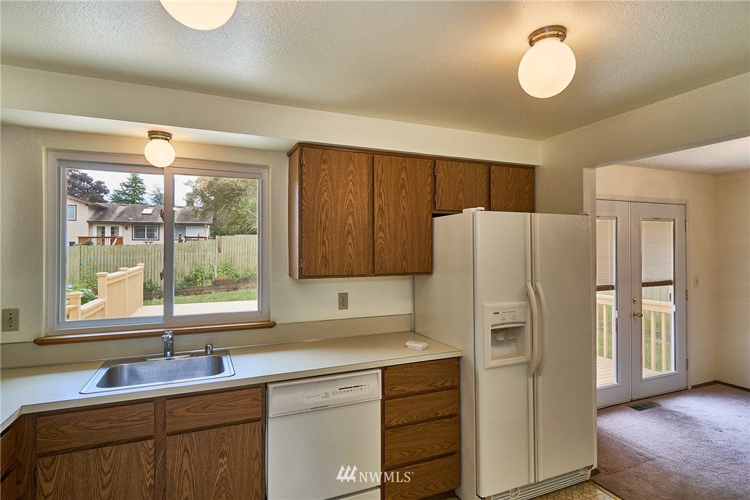 13043 Southeast 159th Place Renton, WA 98058 - Photo 13 of 20 Gallery Image 13