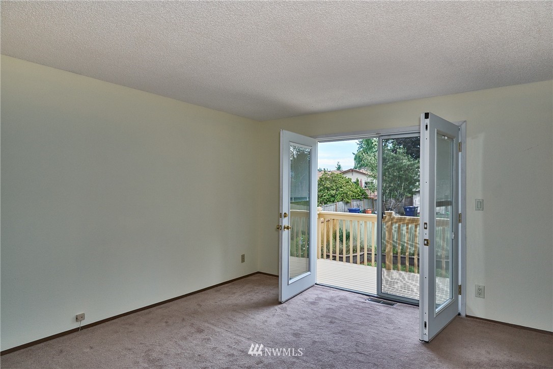 13043 Southeast 159th Place Renton, WA 98058 - Photo 14 of 20 Gallery Image 14