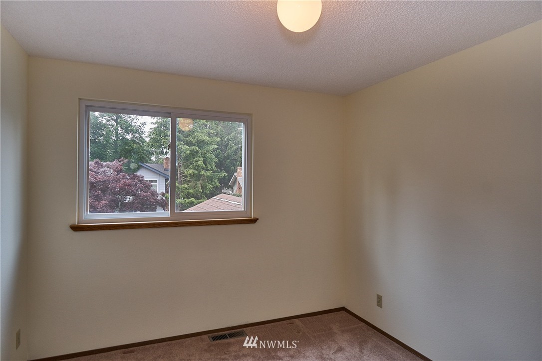 13043 Southeast 159th Place Renton, WA 98058 - Photo 18 of 20 Gallery Image 18