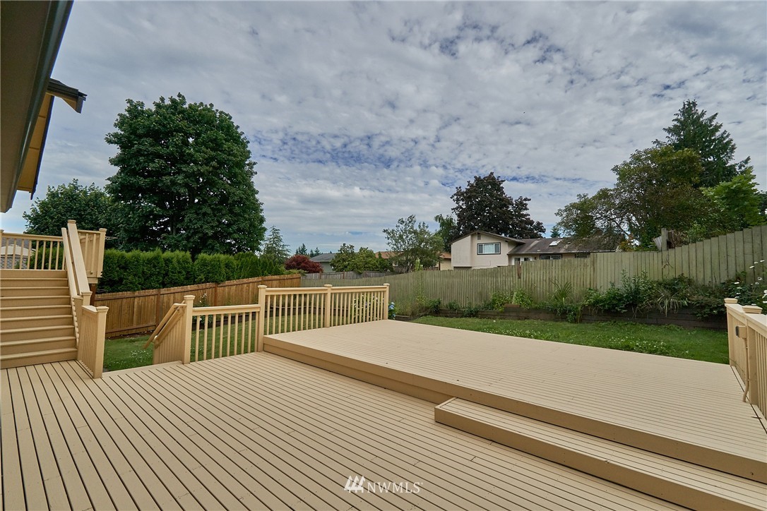 13043 Southeast 159th Place Renton, WA 98058 - Photo 3 of 20 Gallery Image 3