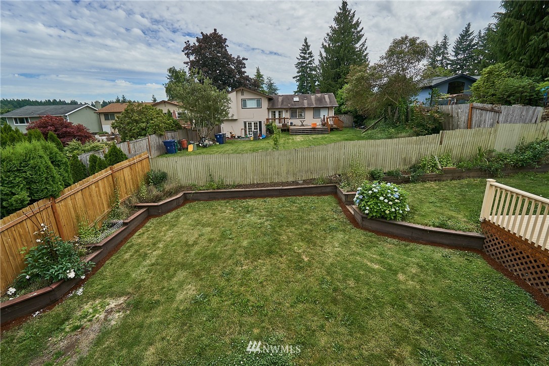 13043 Southeast 159th Place Renton, WA 98058 - Photo 6 of 20 Gallery Image 6