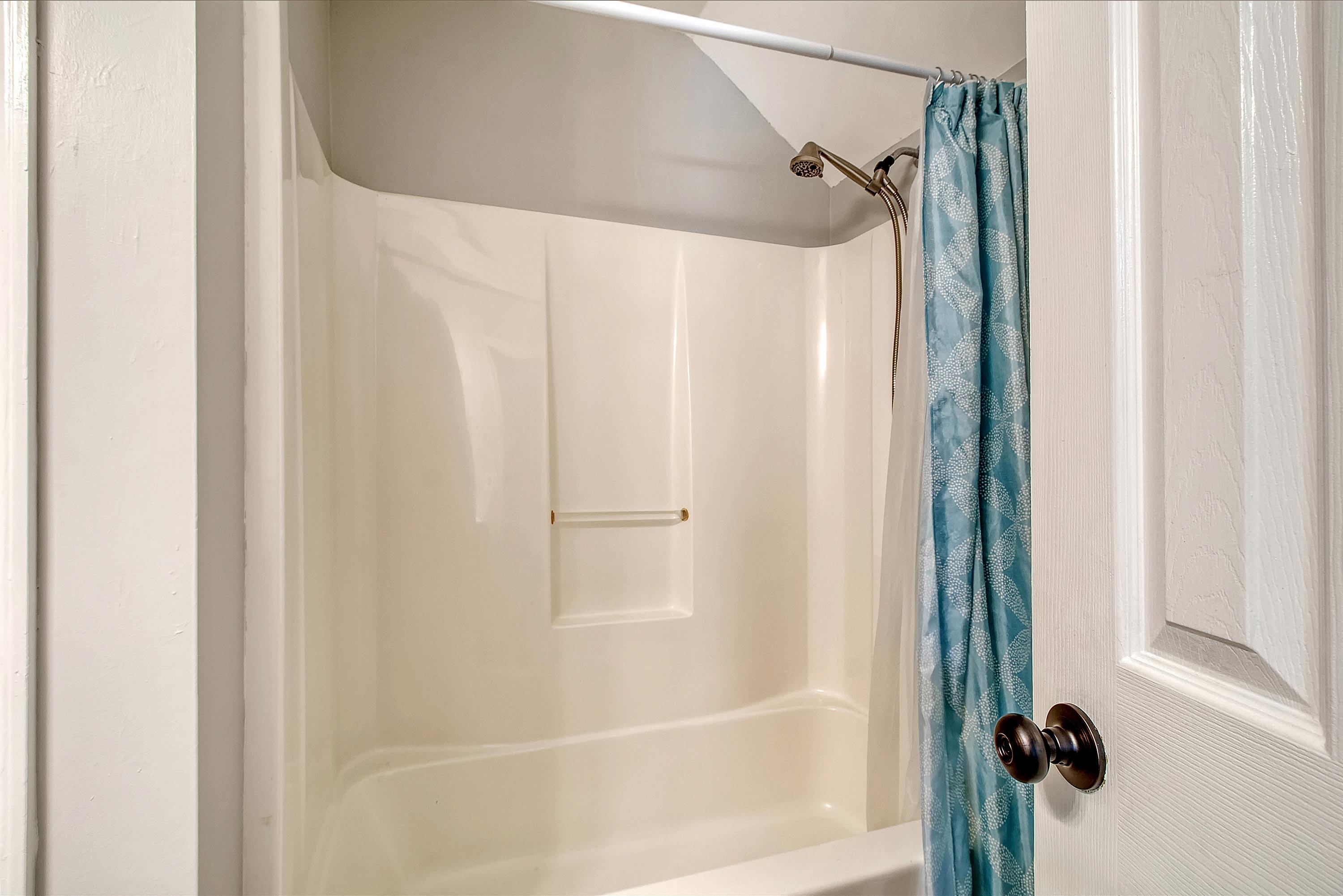 150 Riverbend Lane Ridgeville, SC 29472 - Photo 30 of 77 Guest Bath #1