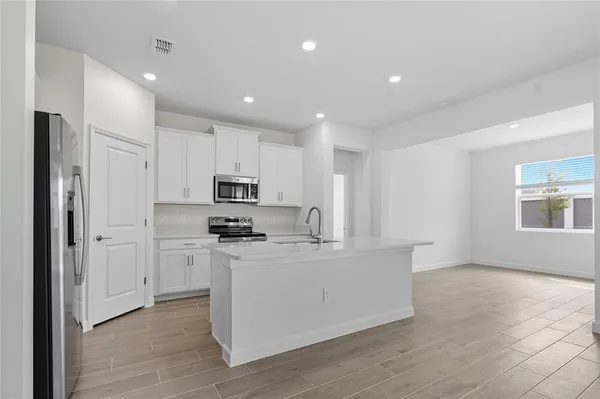 $2,200 | 31898 Griffin Sands Lane, San Antonio, FL 33576