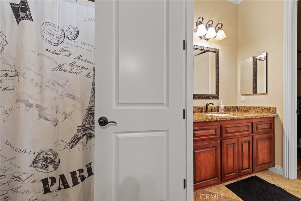 9609 Equestrian Drive Riverside, CA 92503 - Photo 27 of 41