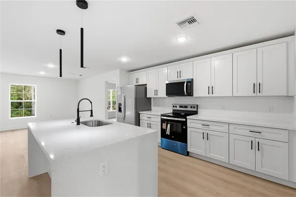 $302,500 | 6348 Virtudes Street, Sebring, FL 33872